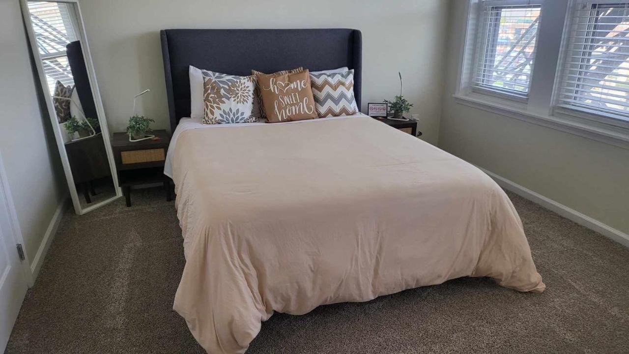 Amazing 1 Bedroom Apt In City Center 디트로이트 외부 사진